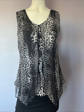 Susan Lawrence Sleeveless Black and White Animal Print V-Neck Top